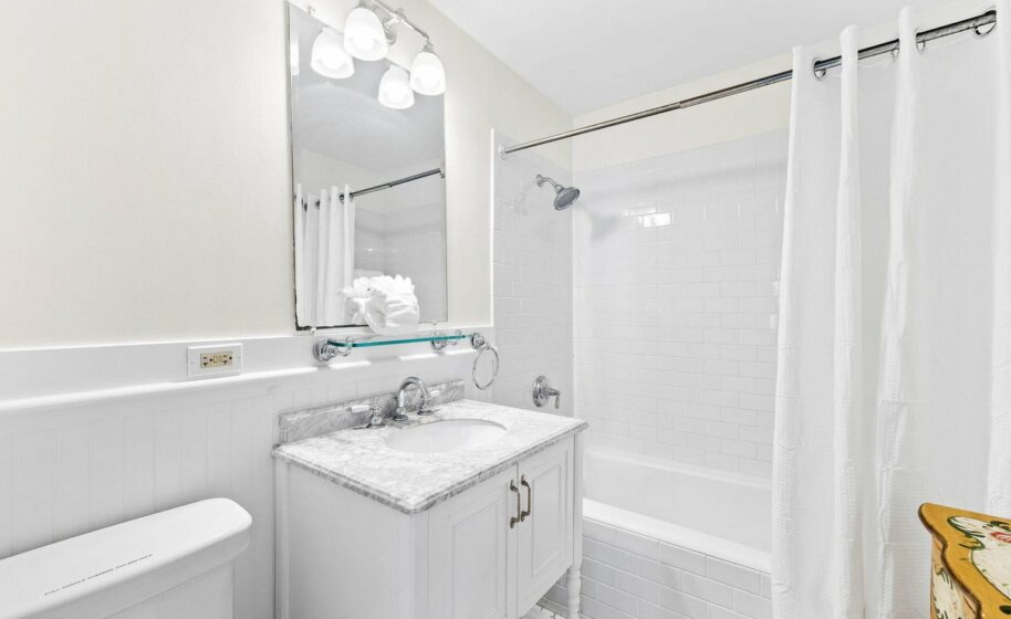 Bathroom of 38 Seaside Avenue, Seaside, Florida