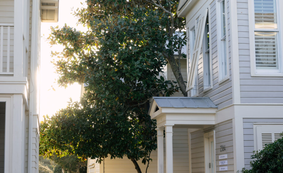 Sunside Neighborhood Homes: Discover the charm of Sunside's residential beauty