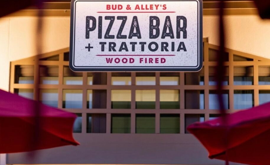 Bud & Alley’s Pizza Bar + Trattoria in Seaside Florida