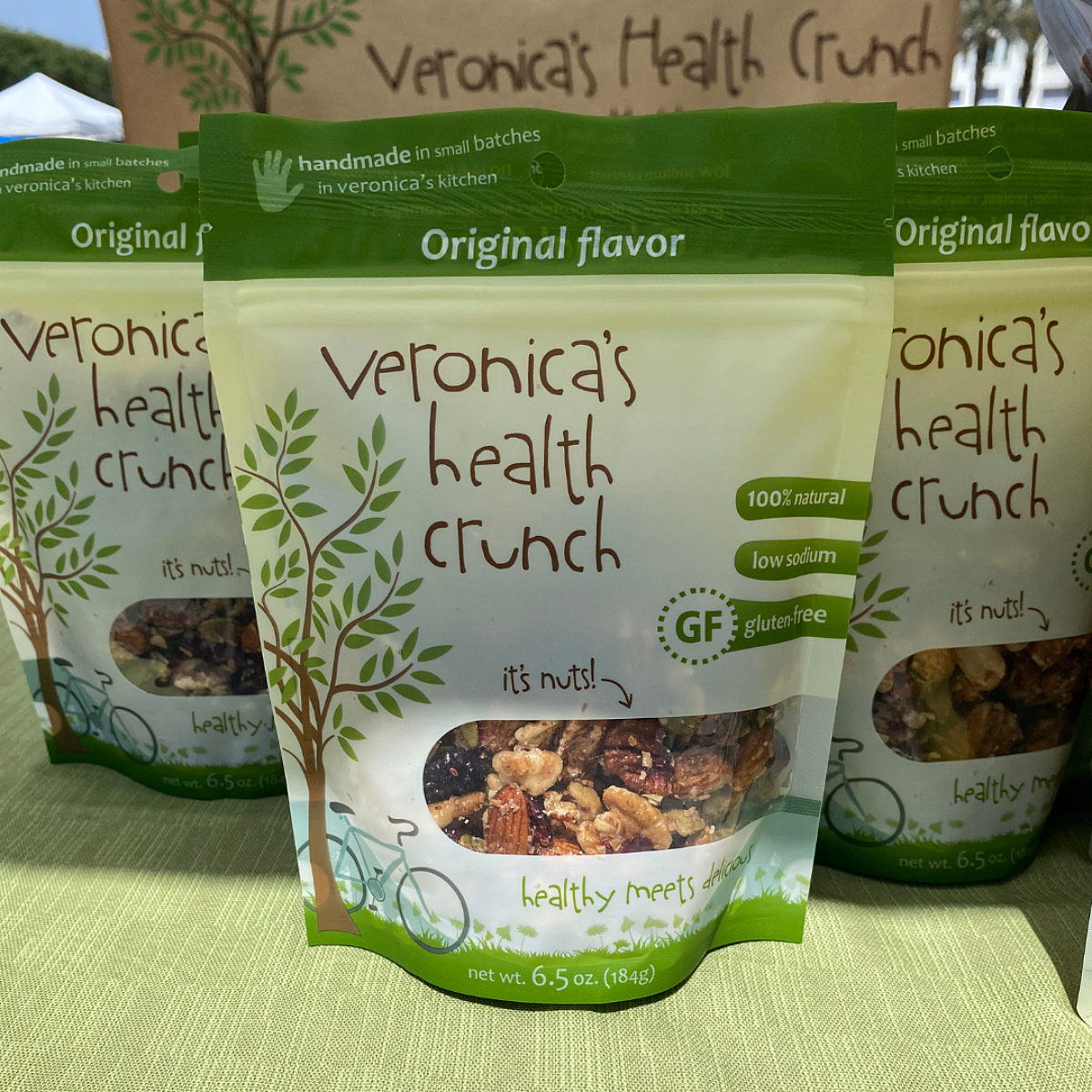 Veronica´s health crunch at the Seaside Farmers Market